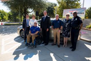 Dallas Morning News: Paralyzed DART detective takes the wheel, reclaims his independence with custom car